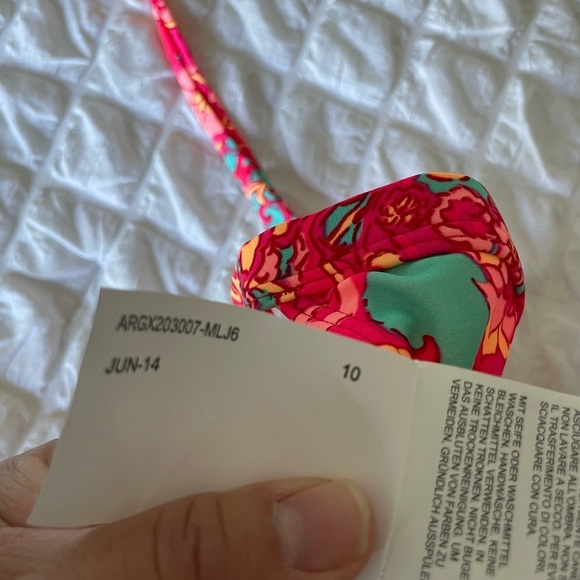 Girls Roxy one piece bikini top NWOT - Picture 6 of 7